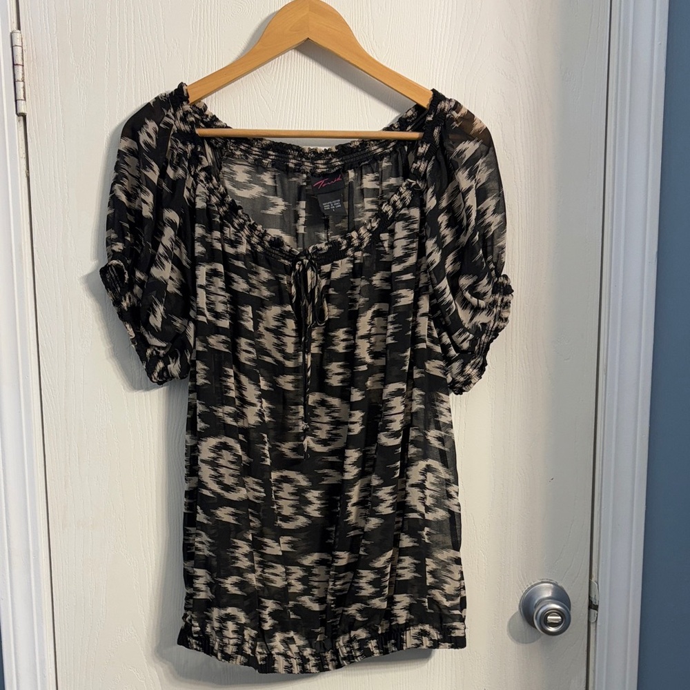 Torrid Monochrome Patterned Blouse - image 1
